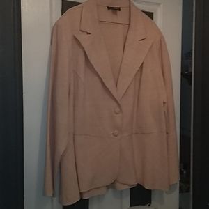 A 2piece skirt set Peach in color